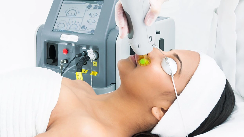 از بین بردن موهای زائد صورت برای همیشه